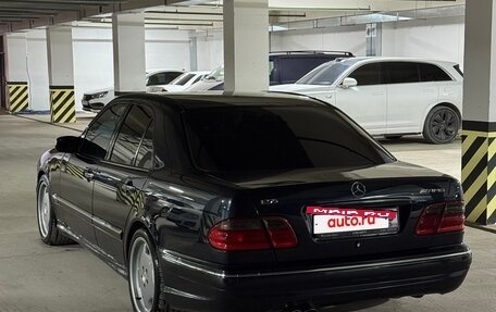 Mercedes-Benz E-Класс, 2001 год, 1 300 000 рублей, 11 фотография
