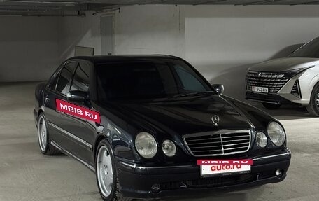 Mercedes-Benz E-Класс, 2001 год, 1 300 000 рублей, 10 фотография