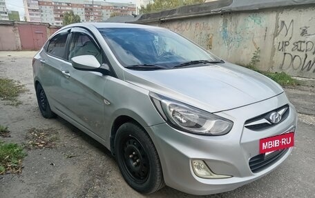 Hyundai Solaris II рестайлинг, 2011 год, 525 000 рублей, 6 фотография