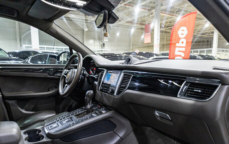 Porsche Macan I рестайлинг, 2016 год, 4 220 000 рублей, 23 фотография