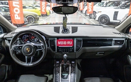 Porsche Macan I рестайлинг, 2016 год, 4 220 000 рублей, 25 фотография