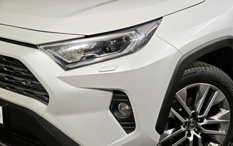 Toyota RAV4, 2020 год, 3 197 000 рублей, 10 фотография