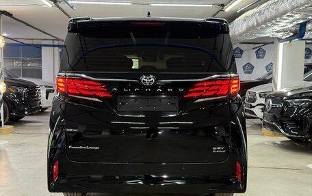 Toyota Alphard, 2023 год, 13 999 000 рублей, 6 фотография