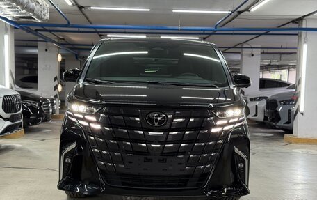 Toyota Alphard, 2023 год, 13 999 000 рублей, 3 фотография