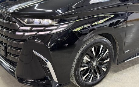 Toyota Alphard, 2023 год, 13 999 000 рублей, 2 фотография