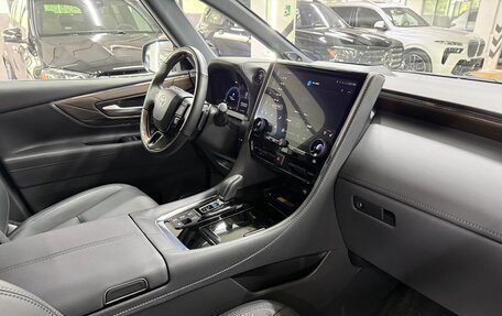 Toyota Alphard, 2023 год, 13 999 000 рублей, 25 фотография