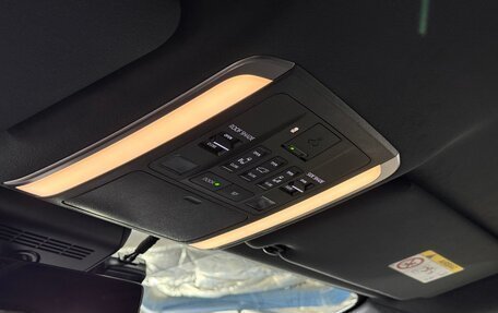 Toyota Alphard, 2023 год, 13 999 000 рублей, 22 фотография