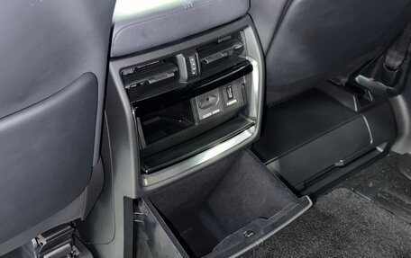 Toyota Alphard, 2023 год, 13 999 000 рублей, 27 фотография