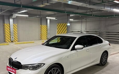 BMW 3 серия, 2021 год, 3 900 000 рублей, 3 фотография
