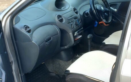 Toyota Vitz, 2001 год, 330 000 рублей, 9 фотография