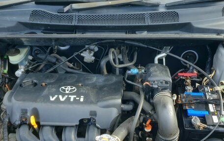 Toyota Vitz, 2001 год, 330 000 рублей, 11 фотография