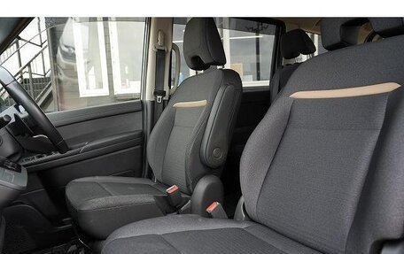 Nissan Serena, 2023 год, 2 280 700 рублей, 13 фотография