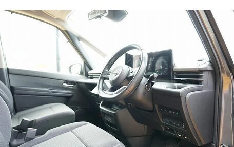 Nissan Serena, 2023 год, 2 280 700 рублей, 19 фотография
