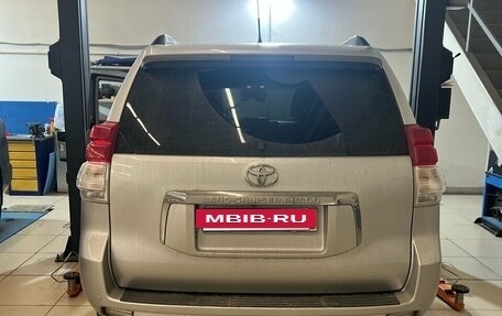 Toyota Land Cruiser Prado 150 рестайлинг, 2012 год, 2 850 000 рублей, 4 фотография