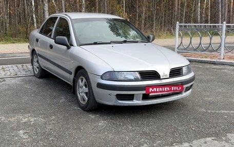 Mitsubishi Carisma I, 2003 год, 180 000 рублей, 2 фотография
