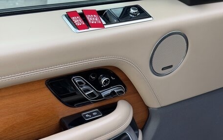 Land Rover Range Rover IV рестайлинг, 2020 год, 6 300 000 рублей, 19 фотография