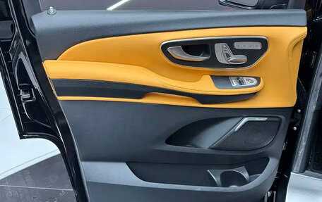 Mercedes-Benz V-Класс, 2022 год, 5 150 000 рублей, 8 фотография