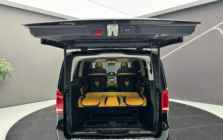 Mercedes-Benz V-Класс, 2022 год, 5 150 000 рублей, 5 фотография