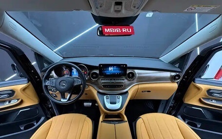 Mercedes-Benz V-Класс, 2022 год, 5 150 000 рублей, 10 фотография