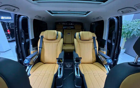 Mercedes-Benz V-Класс, 2022 год, 5 150 000 рублей, 16 фотография
