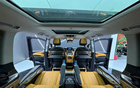 Mercedes-Benz V-Класс, 2022 год, 5 150 000 рублей, 19 фотография