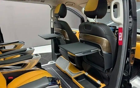 Mercedes-Benz V-Класс, 2022 год, 5 150 000 рублей, 18 фотография