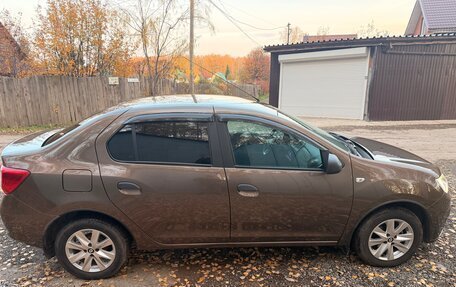 Renault Logan II, 2019 год, 900 000 рублей, 5 фотография