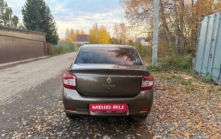 Renault Logan II, 2019 год, 900 000 рублей, 4 фотография