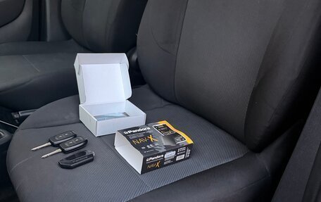 Renault Logan II, 2019 год, 900 000 рублей, 28 фотография