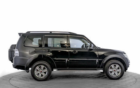 Mitsubishi Pajero IV рестайлинг 2, 2014 год, 2 240 000 рублей, 4 фотография