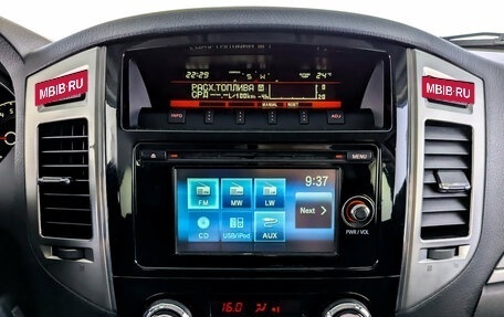 Mitsubishi Pajero IV рестайлинг 2, 2014 год, 2 240 000 рублей, 15 фотография