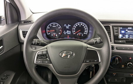 Hyundai Solaris II рестайлинг, 2021 год, 1 595 000 рублей, 22 фотография