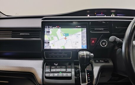 Honda Stepwgn IV рестайлинг, 2019 год, 2 250 000 рублей, 11 фотография