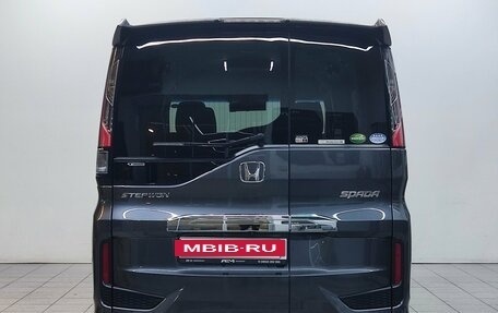 Honda Stepwgn IV рестайлинг, 2019 год, 2 250 000 рублей, 6 фотография