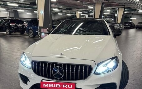 Mercedes-Benz E-Класс, 2018 год, 4 450 000 рублей, 3 фотография