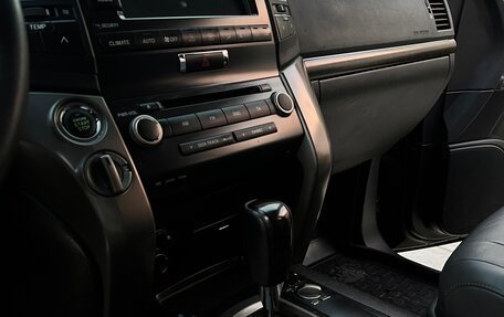Toyota Land Cruiser 200, 2008 год, 3 090 000 рублей, 31 фотография