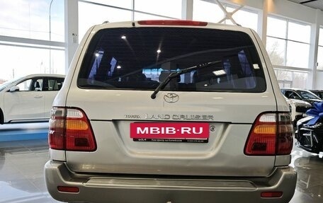 Toyota Land Cruiser 100 рестайлинг 2, 2001 год, 2 150 000 рублей, 5 фотография