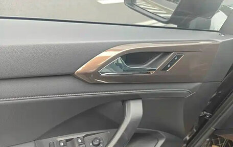 Volkswagen Tharu, 2023 год, 1 749 000 рублей, 8 фотография