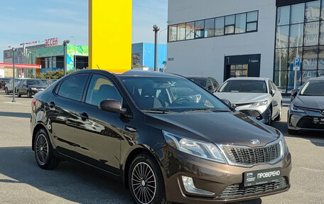 KIA Rio III рестайлинг, 2014 год, 825 000 рублей, 3 фотография