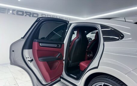 Porsche Cayenne III, 2022 год, 10 899 000 рублей, 26 фотография