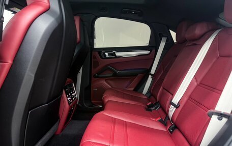 Porsche Cayenne III, 2022 год, 10 899 000 рублей, 27 фотография