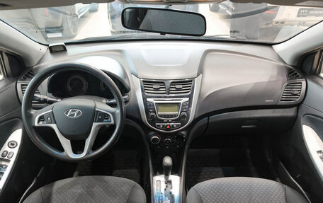 Hyundai Solaris II рестайлинг, 2011 год, 505 000 рублей, 14 фотография