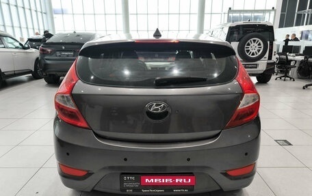 Hyundai Solaris II рестайлинг, 2011 год, 505 000 рублей, 6 фотография