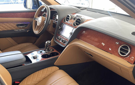 Bentley Bentayga I, 2018 год, 12 900 000 рублей, 9 фотография