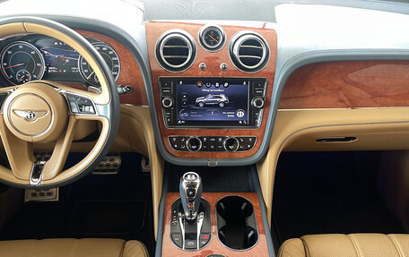 Bentley Bentayga I, 2018 год, 12 900 000 рублей, 16 фотография