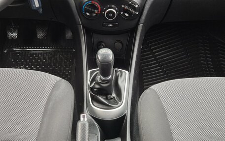 Hyundai Solaris II рестайлинг, 2013 год, 685 000 рублей, 11 фотография