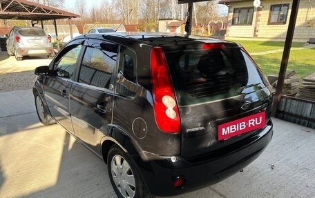 Ford Fiesta, 2007 год, 450 000 рублей, 4 фотография