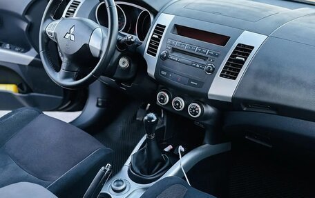 Mitsubishi Outlander III рестайлинг 3, 2008 год, 1 050 000 рублей, 3 фотография