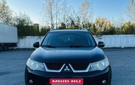 Mitsubishi Outlander III рестайлинг 3, 2008 год, 1 050 000 рублей, 14 фотография