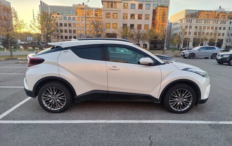 Toyota C-HR I рестайлинг, 2019 год, 2 250 000 рублей, 2 фотография
